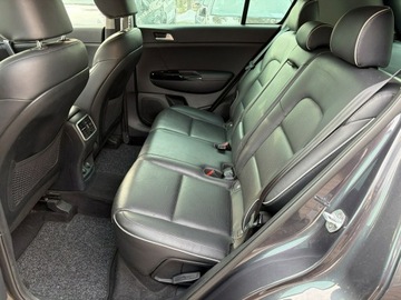 Kia Sportage IV SUV Facelifting 1.6 GDI 132KM 2018 Kia Sportage 1.6 benzyna Skóry Podgrzewane fotele, zdjęcie 13