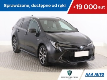 Toyota Corolla XII TS Kombi 1.8 Hybrid 122KM 2021 Toyota Corolla 1.8 Hybrid, Salon Polska