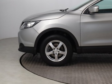 Nissan Qashqai II Crossover 1.2 DIG-T 115KM 2014 Nissan Qashqai 1.2 DIG-T, Klima, zdjęcie 14