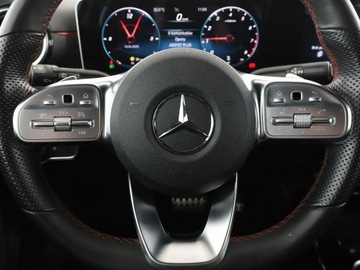 Mercedes Klasa A W177/V177 Hatchback AMG 2.0 A35 306KM 2020 Mercedes A 35 AMG A35 AMG 4MATIC 306KM Automat, zdjęcie 20