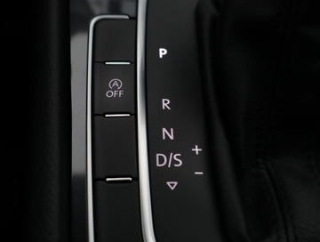 Volkswagen Golf VII Variant Facelifting 1.6 TDI-CR DPF BMT 115KM 2018 VW Golf 1.6 TDI, Automat, Navi, Klima, zdjęcie 18