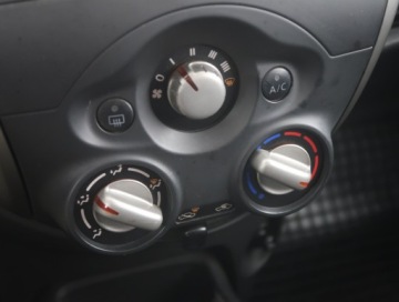 Nissan Micra IV Hatchback 5d Facelifting 1.2 80KM 2015 Nissan Micra 1.2 12V, Klima, zdjęcie 11