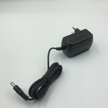 Зарядное устройство LED 12V 1500MA АВТОМОБИЛЬНЫЙ АККУМУЛЯТОР