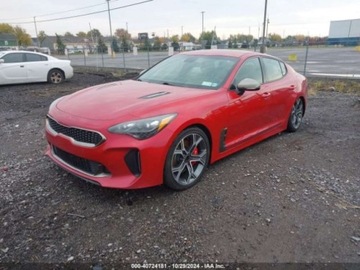 Kia Stinger Liftback 3.3 T-GDi 366KM 2018 Kia Stinger 2018 Kia Stinger GT AWD 3.3 Benzyna 365KM, zdjęcie 1