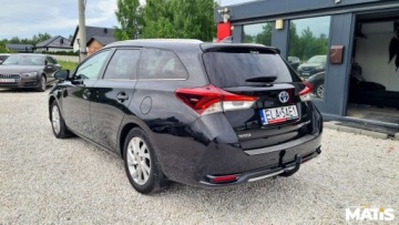 Toyota Auris II Touring Sports Facelifting 1.8 Hybrid 136KM 2016 Toyota Auris 1.8hybryda Navi climatronic bezwypadek serwis TOYOTY 1.8 135KM, zdjęcie 1