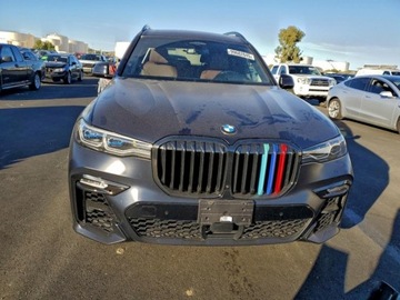 BMW X7 SUV M 4.0 M50i 530KM 2022 BMW X7 2022r., M50i, 4.4L, od ubezpieczalni 4.4 Benzyna 530KM, zdjęcie 1