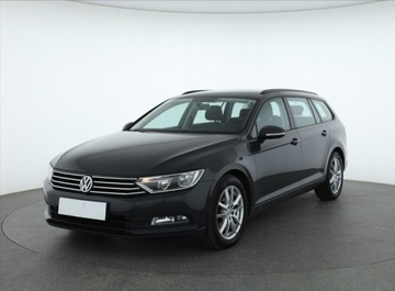 Volkswagen Passat B8 Variant 1.6 TDI 120KM 2015 VW Passat 1.6 TDI, 1. Właściciel, Klima, zdjęcie 1