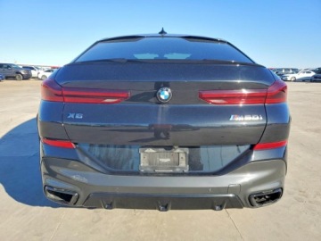 BMW X6 G06 2021 BMW X6 M50i 2021 4.4 Benzyna 523KM, zdjęcie 2