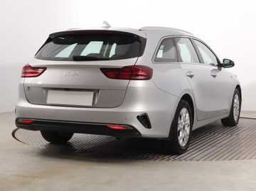 Kia Ceed III Kombi Facelifting 1.5 T-GDI 160KM 2022 Kia Ceed 1.5 T-GDI MHEV, Salon Polska, Serwis ASO, zdjęcie 4