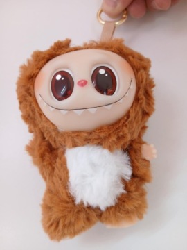 БРЕЛОК ДЛЯ КЛЮЧЕЙ LA-BOBO ПЛЮШЕВЫЙ ТАЛИСМАН