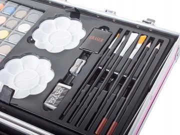 Набор картин в чемодане, 145 художественных произведений.