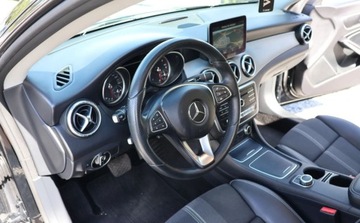 Mercedes CLA C117 Shooting Brake Facelifting 2.1 220 d 177KM 2017 Mercedes-Benz CLA NAVI, Czujniki, Tempomat, Grzane Fotele, Multifunkcja, Z, zdjęcie 5