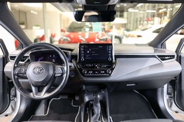 Toyota Corolla XII Hatchback 1.8 Hybrid 122KM 2019 Toyota Corolla 1.8 Hybrid Comfort 1.8 Hybryda 122KM, zdjęcie 4