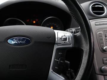 Ford Mondeo IV Kombi 2.0 Duratorq TDCi DPF 140KM 2009 Ford Mondeo 2.0 TDCi, Navi, Klima, Klimatronic, zdjęcie 14