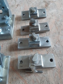 КРЕПЛЕНИЕ РАМЫ BMW MERCEDES CAR-O-LINER