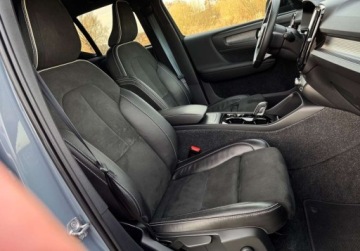 Volvo XC40 2021 Volvo XC 40 2,0 B4 197ps Hybr Multi Led Virtual Tacho Blis Skora Reling Se, zdjęcie 7