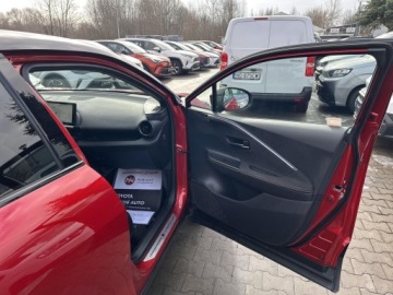 Toyota C-HR II SUV Plug-In 2.0 Hybrid Dynamic Force Plug-in  223KM 2024 Toyota C-HR 2.0 PHEV GR Sport Toyota C-HR NG 2.0 P, zdjęcie 39