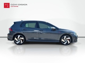 Volkswagen Golf VIII GTI 2.0 TSI 245KM 2023 Volkswagen Golf GTI245km Niski Przebieg HAK Holowniczy 2.0 Benzyna 245KM, zdjęcie 5