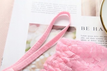 Открытые эротические трусики-стринги с кружевным отверстием