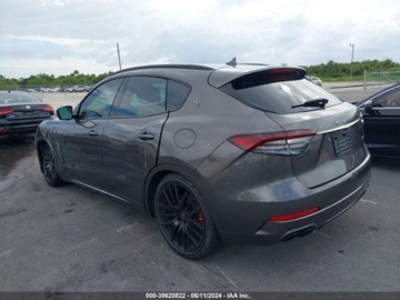 Maserati Levante 2022 Maserati Levante 2022 gt 3.0l 3.0 Benzyna 345KM, zdjęcie 4
