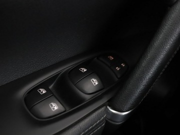Nissan Qashqai II Crossover Facelifting 1.3 DIG-T  160KM 2019 Nissan Qashqai Tekna automat navi grzane fotele, zdjęcie 33