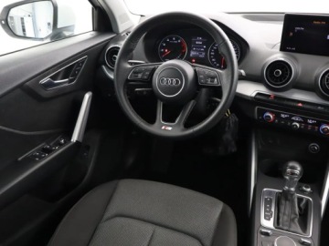 Audi Q2 SUV 1.0 TFSI 116KM 2019 Audi Q2 30 TFSI, Automat, Navi, Klima, zdjęcie 6