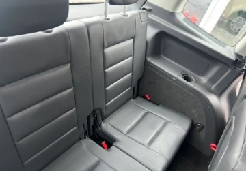 Volkswagen Touran II 2.0 TDI 140KM 2015 Volkswagen Touran 7 osob, DSG-automat- 577tys przebiegu.15600,- 2.0 140KM, zdjęcie 4