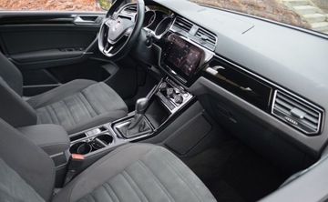 Volkswagen Touran III 2.0 TDI SCR 190KM 2019 Volkswagen Touran 2,0 TDI 190 KM 7 Osobowy FULL LED HIGH-LINE Alcantara Na, zdjęcie 19