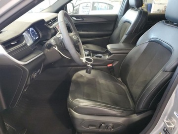 Jeep Grand Cherokee V 2024 Jeep Grand Cherokee L Laredo 2024 3.6l 3.6 Benzyna 293KM, zdjęcie 7