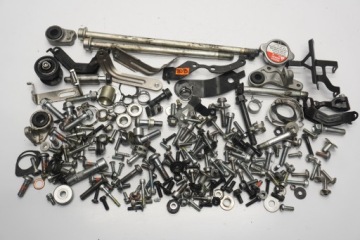 YAMAHA YZF-R1M 1000 RN65 20-24 БОЛТЫ ВИНТЫ