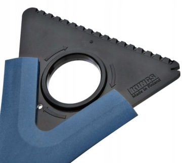 СКРЕБОК ДЛЯ ЛЕДЯНОГО ОКНА КУНГС С ФИНСКОЙ ЩЕТКОЙ MAX-IS FINLAND