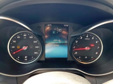 Mercedes Klasa C W205 2019 Mercedes-Benz Klasa C 2019 MERCEDES-BENZ C 300 2.0 Benzyna 241KM, zdjęcie 8