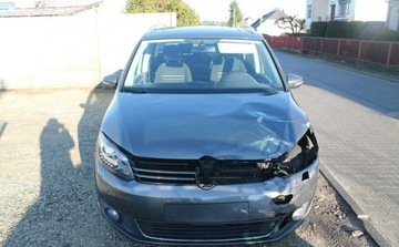 Volkswagen Touran II 1.6 TDI 105KM 2015 Volkswagen Touran 1.6 Diesel 104KM, zdjęcie 1