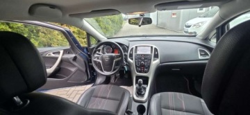 Opel Astra J Sports Tourer 1.6 Turbo ECOTEC 180KM 2012 Opel Astra 1,6 turbo 180 KM Led Klima PdC Import Raty Oplaty 1.6 180KM, zdjęcie 32