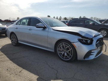 Mercedes Klasa E W213 2021 Mercedes-Benz Klasa E 2021r., 350 4MATIC, od ubezpieczalni 2.0 Benzyna, zdjęcie 5