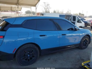 BMW iX 2023 BMW iX xDrive50 2023 Elektryczny 516KM, zdjęcie 6