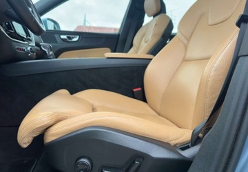 Volvo XC60 II Crossover D4 190KM 2017 Volvo XC 60 VOLVO XC 60 D4 AWD Salon Polska Inscription 2.0 Diesel 190KM, zdjęcie 12