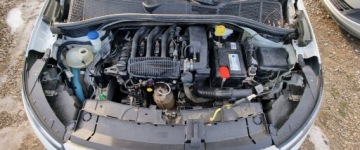 Citroen C4 Cactus 2015 Citroen C4 Cactus 122015r, 1.2 Benzyna. Lekko uszkodzony lewy tyl. Jezdzi., zdjęcie 5