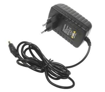 Подключаемый импульсный источник питания 18 В/1,2 А постоянного тока 2,1/5,5