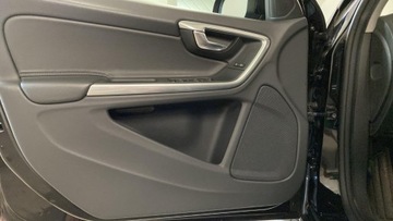 Volvo V60 I Kombi Facelifting 2.0 D2 DRIVE-E 120KM 2017 Volvo V60 F ra Vat 23 Otrzymaj Voucher na ubezpieczenie 2.0 Diesel 120KM, zdjęcie 6