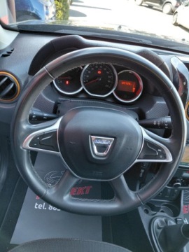 Dacia Duster I SUV Facelifting 1.6 SCe 114KM 2017 Dacia Duster Navi Klimatyzacja Komputer Tempomat Alu 1.6 Benzyna 114KM, zdjęcie 9