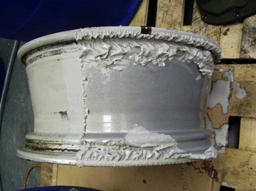 750мл СРЕДСТВО ДЛЯ УДАЛЕНИЯ КРАСКИ УДАЛЯЕТ ПОЛИРОВКУ AMBRO-SOL 2118