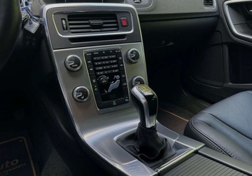 Volvo V60 I Kombi Facelifting 2.0 D2 DRIVE-E 120KM 2017 Volvo V60 D2 NAVI ZAREJESTROWANY gwarancja manual SKORA 2.0, zdjęcie 29