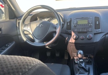 Hyundai i30 I CW Facelifting 1.4 DOHC 109KM 2011 Hyundai i30 Niski Przebieg 1.4 Benzyna 109KM, zdjęcie 12