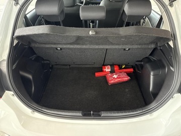 Toyota Yaris III Hatchback 5d Facelifting 2017 1.5 Dual VVT-iE 111KM 2019 Toyota Yaris 1,5-Dual-VVT-iE III (2011-2019) 1,5-D, zdjęcie 12