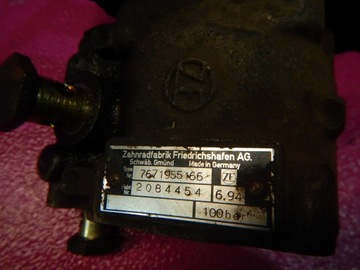 VW LT I 86-96 2,4D ČERPADLO SERVA 7671955166