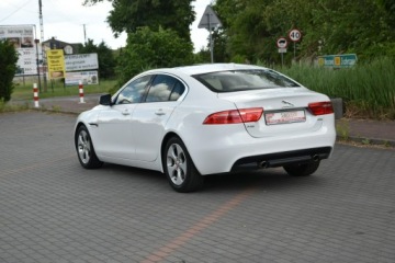 Jaguar XE Sedan 2.0 i4 250KM 2018 Jaguar XE 25T 2.0T 250KM 2018r. Skóra Panorama, zdjęcie 12