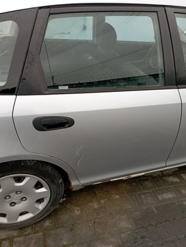 HONDA CIVIC VII ДВЕРЬ ПРАВАЯ ЗАДНЯЯ ГОЛАЯ ЗАДНЯЯ