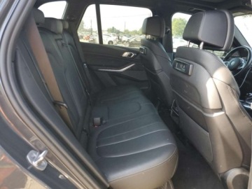 BMW X5 G05 2022 BMW X5 M50i 2022 4.4l 4.4 Benzyna 523KM, zdjęcie 11