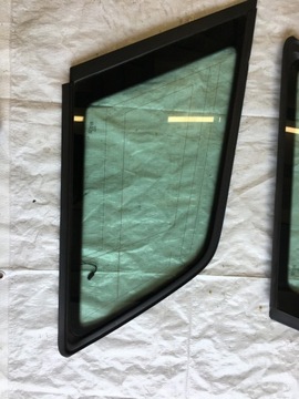 AUDI A4 B6 ОКНО КУЗОВА ЗАДНЕЕ ПРАВОЕ COMBI 2000-2005 гг.